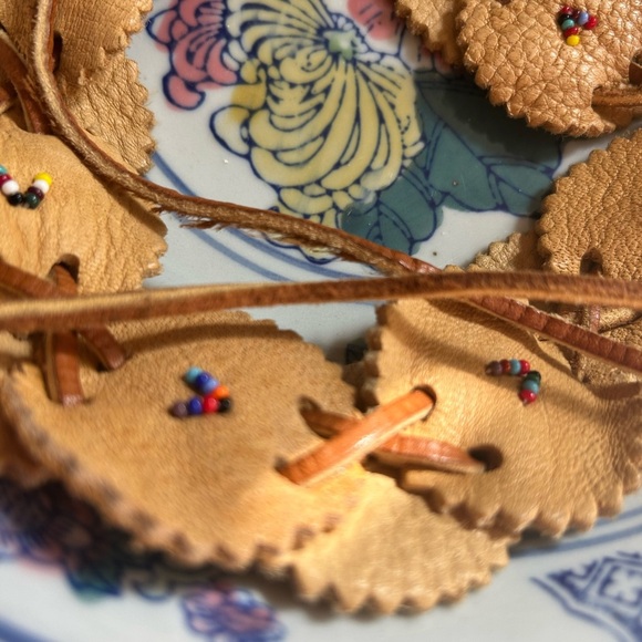 Handcrafted Native American Beaded Tan Leather Tie Headband Headrest - Picture 2 of 15